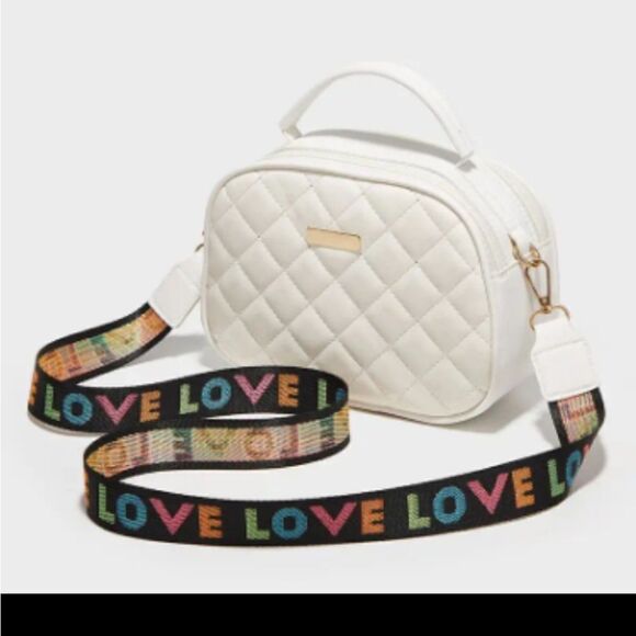 New QUILTED GRAPHIC LOVE CROSS BODY BAG PURSE - Picture 1 of 5